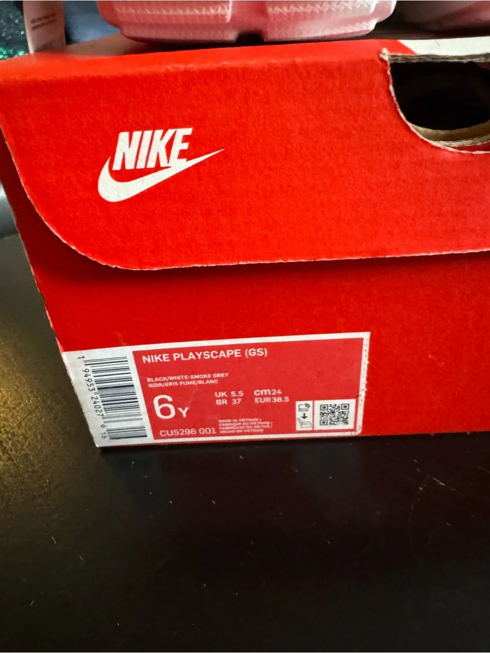Nike Playscape Sandal (GS) Size 6Youth/7.5Women’s. Brand New.